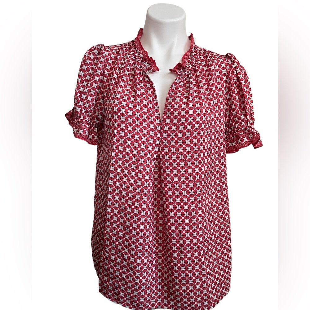 Ladies size large NWT Max studio top